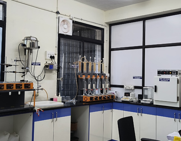State-of-the-art in-house lab at Hunger Tail facility featuring advanced equipment used for quality and safety testing of pet food formulations, ensuring high standards and nutritional integrity in every batch.